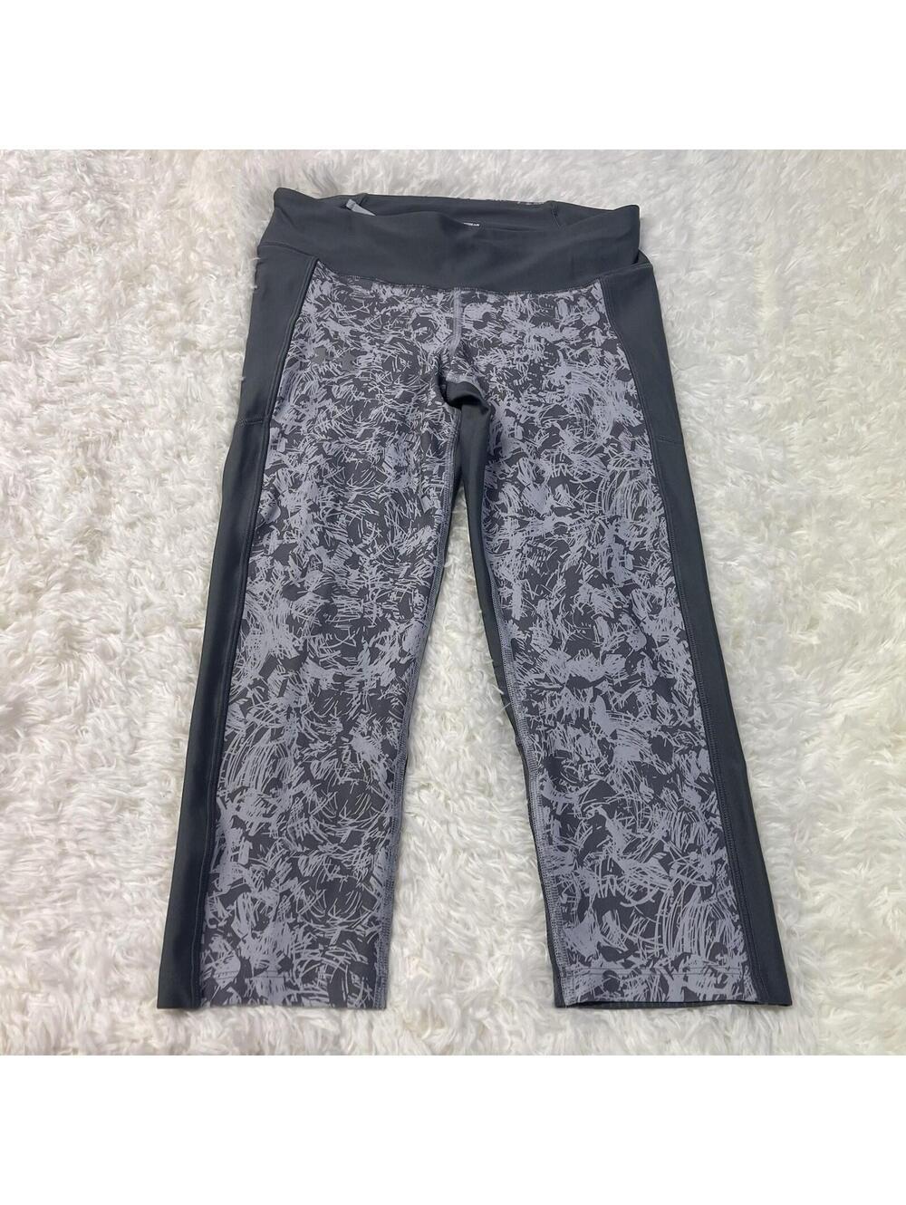 Under Armour womens pants size Medium leggings COMPRESSION cropped